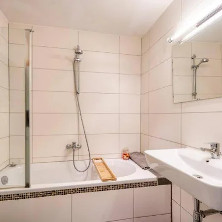 Dachgeschosswohnung Mit Bergpanorama *